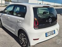 Usata VW up! Move 68 CV (50 kW) 2019 Bianco Utilitaria