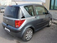 usata Peugeot 1007 1.4 HDi Happy