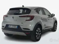 Usata Renault Captur Techno 94 CV (69 kW) 2023 Grigio SUV