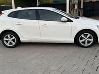 Usata Volvo V40 Kinetic 120 CV (88 kW) 2017 Bianco Station wagon