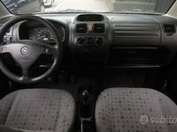 Usata Opel Agila Club 58 CV (42 kW) 2003 Giallo Monovolume