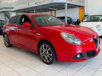 Usata Alfa Romeo Giulietta Super 120 CV (88 kW) 2018 Rosso Utilitaria