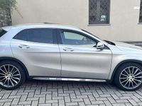 Usata Mercedes GLA200 Premium 136 CV (100 kW) 2017 Argento SUV