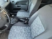Usata Ford Fiesta Ghia 75 CV (55 kW) 2005 Utilitaria