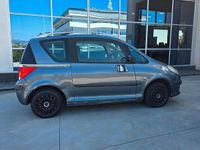 Usata Peugeot 1007 70 CV (51 kW) 2005 Grigio Monovolume