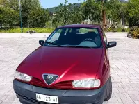 Usata Alfa Romeo 145 90 CV (66 kW) 1995 Utilitaria