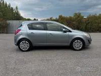 Usata Opel Corsa 85 CV (62 kW) 2012 Grigio Utilitaria