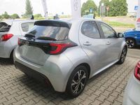 Nuova Toyota Yaris Hybrid Trend 92 CV (67 kW) 2026 Argento Berlina