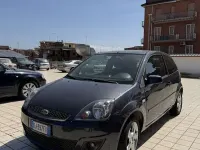 Usata Ford Fiesta Zetec 68 CV (50 kW) 2007 Utilitaria