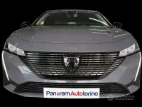 Usado Peugeot 308 Allure 131 CV (96 kW) 2024 Gris Familiar