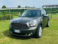 Usata Mini Cooper D 111 CV (81 kW) 2022 Grigio Utilitaria