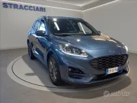 Usata Ford Kuga ST-Line 190 CV (139 kW) 2023 Blu metallizzato SUV