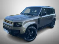 Usata Land Rover Defender SE Dynamic 200 CV (147 kW) 2024 Godwana stone SUV