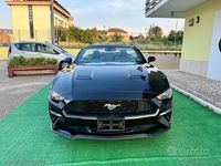 Usata Ford Mustang Convertible 310 CV (228 kW) 2020 Nero Cabrio