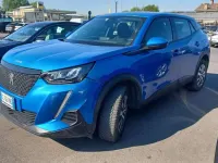 Usata Peugeot 2008 Active 101 CV (74 kW) 2020 Blu/azzurro SUV