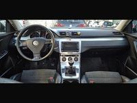 Usata VW Passat 170 CV (125 kW) 2006 Marrone Berlina