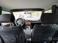 Usata Mercedes E200 1993 Blu Berlina