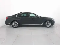 Usata BMW 730 265 CV (194 kW) 2019 Black sapphire Berlina