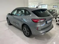 Usata Ford Kuga ST 152 CV (111 kW) 2023 Grigio SUV