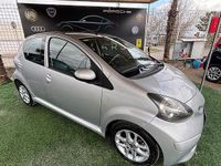 Usata Toyota Aygo 68 CV (50 kW) 2007 Grigio Utilitaria