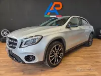Usata Mercedes GLA200 136 CV (100 kW) 2018 Grigio SUV