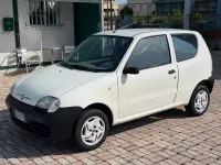 Usata Fiat 600 54 CV (39 kW) 2010 Bianco Utilitaria
