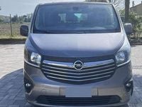 Usata Opel Vivaro 2015 Grigio Monovolume