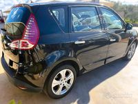 Usata Renault Scénic III 110 CV (80 kW) 2011 Nero Monovolume