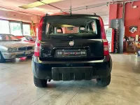 Usata Fiat Panda 4x4 Climbing 75 CV (55 kW) 2011 Nero Utilitaria