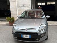 Usata Fiat Grande Punto 75 CV (55 kW) 2011 Grigio Utilitaria