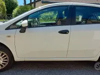 Usata Fiat Grande Punto 77 CV (56 kW) 2013 Bianco Utilitaria