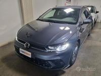 Usata VW Polo R-line 95 CV (69 kW) 2022 Grigio Berlina