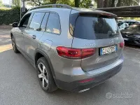 Usata Mercedes GLB200 Premium 150 CV (110 kW) 2022 Grigio scuro SUV