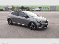 Usata Renault Clio V Techno 90 CV (66 kW) 2025 Grigio Berlina