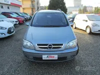 Usata Opel Zafira Eco 97 CV (71 kW) 2005 Grigio Monovolume