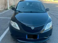 Usata Lancia Ypsilon 60 CV (44 kW) 2020 Nero Utilitaria