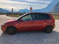 Usata Ford Fiesta Titanium 68 CV (50 kW) 2008 Rosso Utilitaria