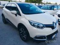 Usata Renault Captur 90 CV (66 kW) 2015 Beige SUV