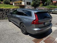 Usata Volvo V60 150 CV (110 kW) 2019 Grigio Station wagon