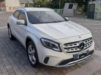 Usata Mercedes GLA200 136 CV (100 kW) 2017 Bianco SUV