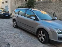 Usata Ford Focus 109 CV (80 kW) 2005 Grigio Station wagon