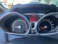 Usata Ford Fiesta Titanium 68 CV (50 kW) 2010 Berlina