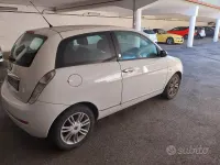 Usata Lancia Ypsilon 80 CV (58 kW) 2009 Bianco Utilitaria