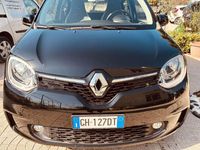 Usata Renault Twingo Zen 30 kW (42 CV) 2021 Nero Utilitaria