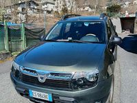 Usata Dacia Duster Lauréate 110 CV (80 kW) 2013 Verde SUV