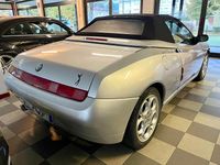 Usata Alfa Romeo Spider 166 CV (122 kW) 2003 Argento Cabrio