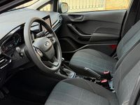 Usata Ford Fiesta Titanium 86 CV (63 kW) 2020 Grigio Utilitaria