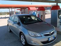 Usata Opel Astra 110 CV (80 kW) 2012 Grigio Station wagon