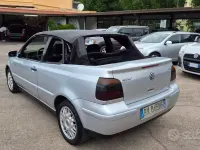 Usata VW Golf Cabriolet 90 CV (66 kW) 2001 Grigio Cabrio