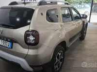 Usata Dacia Duster Anniversary 101 CV (74 kW) 2020 Giallo SUV
